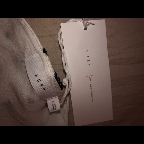 Lush Romper, brand new w/tags, size small - Picture 7 of 7